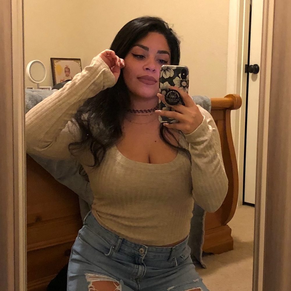 Nude long sleeve crop top